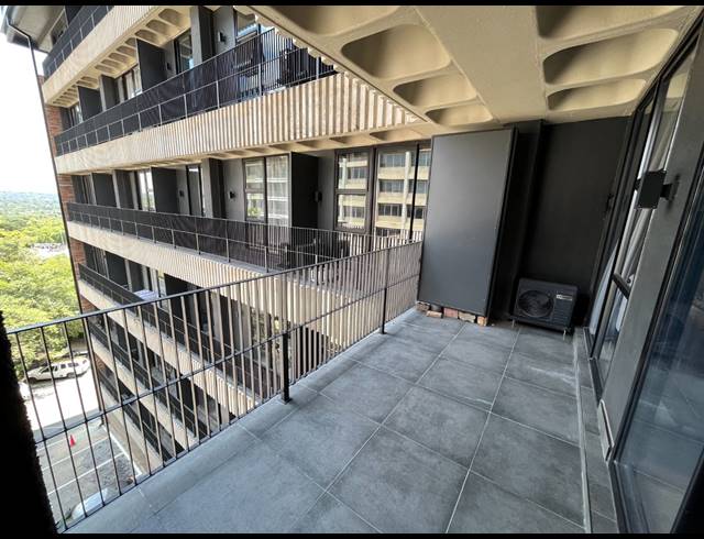 1 BEDROOM APARTMENT FOR SALE IN SANDOWN